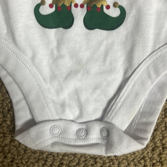 Holiday Time onesie 0 - 3 months. Great condition! - Picture 4 of 5